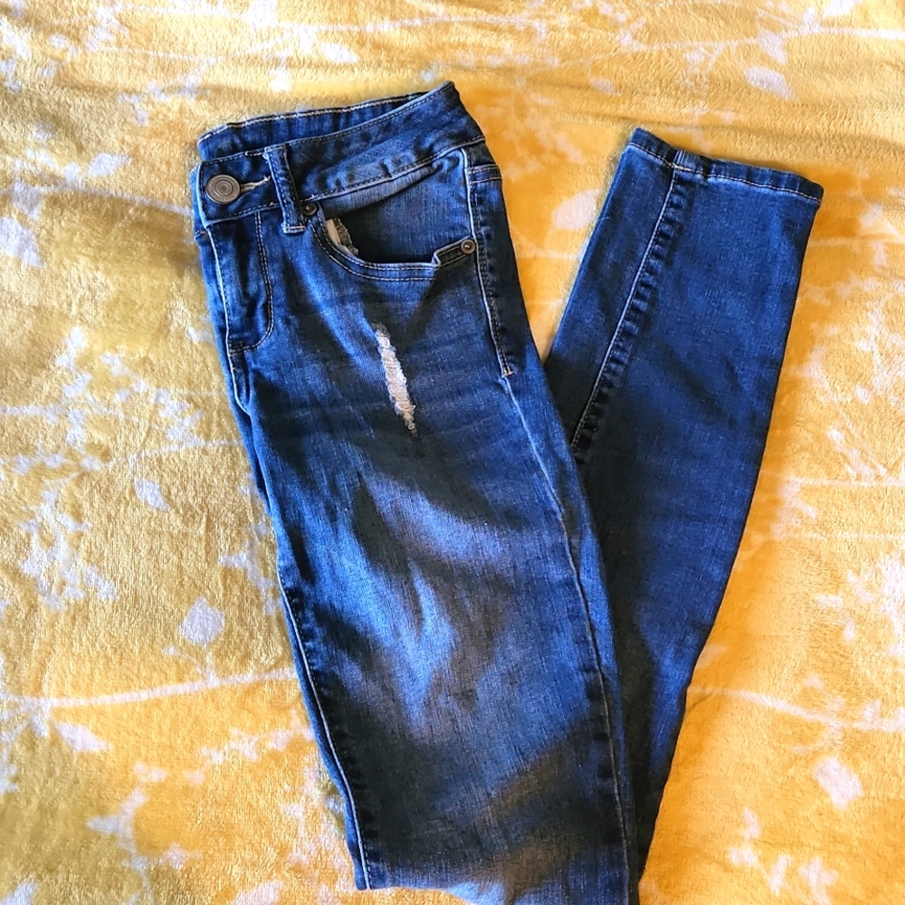 New denim PINK SIZE 0 distrast skinny jeans. ☆Never worn.
